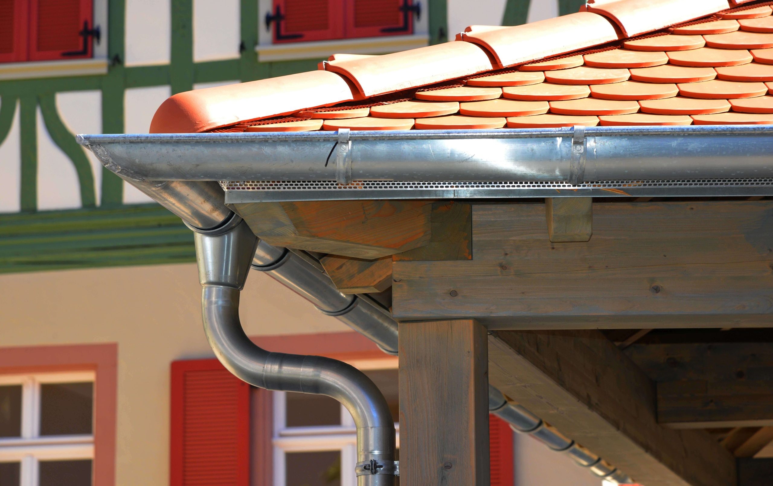 Corrosion-resistant steel gutters for effective rainwater drainage in Greenville